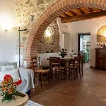 Tiberini Wine Relais Торрита-ди-Сьена