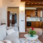 Tiberini Wine Relais Фермерский дом