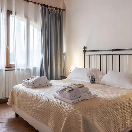 Фермерский дом Tiberini Wine Relais Торрита-ди-Сьена